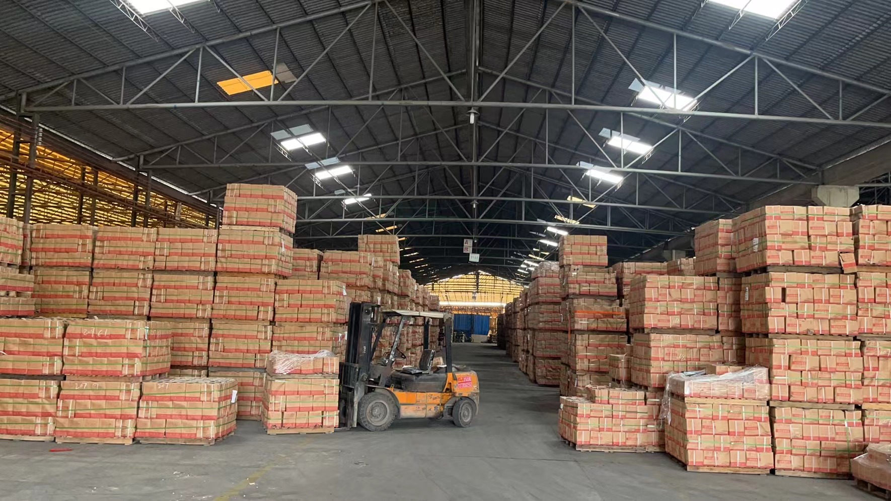 ���Ź���ժҪ2023��8��